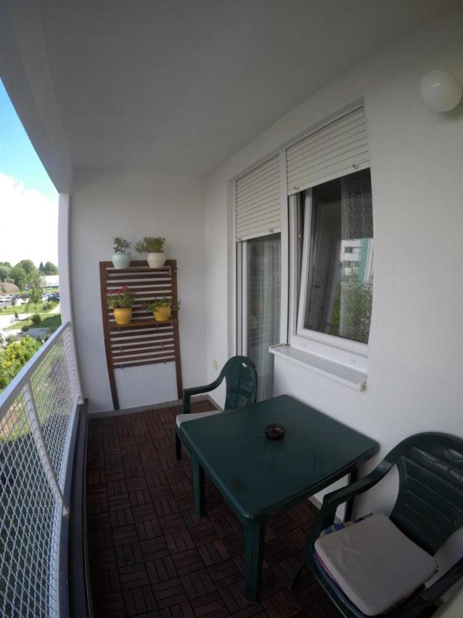 Apartament Stan Na Dan "Irina" Banja Luka Zewnętrze zdjęcie